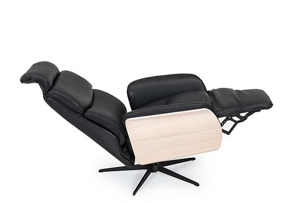 Hovedbilde Ailo Recliner stol med integrert fothviler i ekte ...
