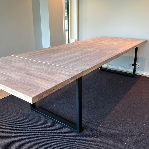 Hovedbilde Otto Spisebord heltre massiv hvitoljet eik ...